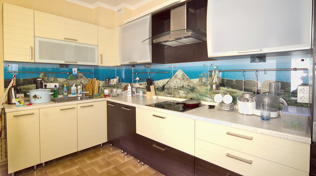 Кухонный фартук из стекла – вид на море с высокого берега
